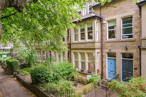 4 bedroom terraced house for sale, West End Avenue, Harrogate, North Yorkshire