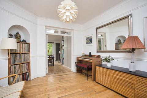 265 Dover Road, Folkestone, CT19 6NT