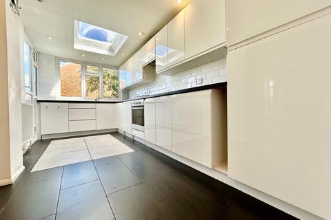 2 bedroom semi-detached house to rent, Elm Grove, Woburn Sands, Milton Keynes, MK17