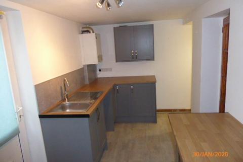 2 bedroom end of terrace house to rent, Carmarthen, ,