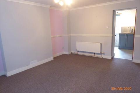 2 bedroom end of terrace house to rent, Carmarthen, ,