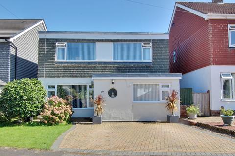 4 bedroom detached house for sale, Langdown Lawn Close, Hythe