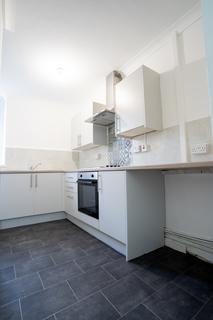 1 bedroom flat to rent, North Road, Ferndale CF43