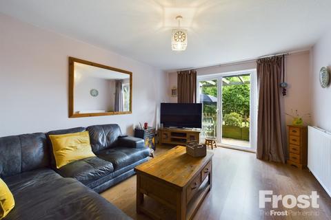 1 bedroom apartment for sale, Huntsmans Close, Feltham, TW13