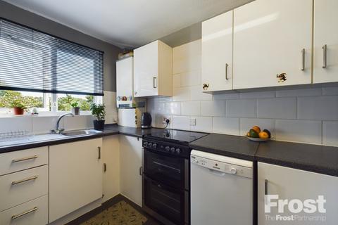 1 bedroom apartment for sale, Huntsmans Close, Feltham, TW13