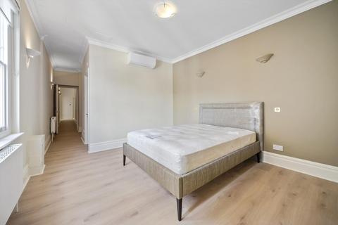 2 bedroom flat to rent, Lancaster Gate, London, W2