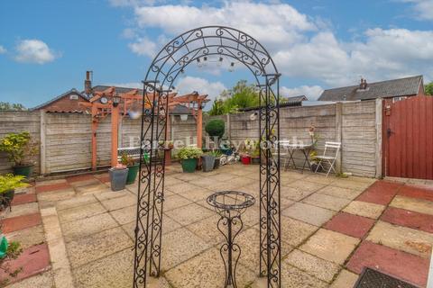 4 Oban Crescent, Preston, PR1 6ET