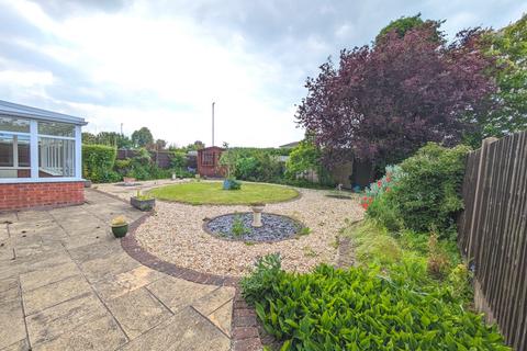 3 bedroom detached bungalow to rent, Lodge Way, Grantham, NG31