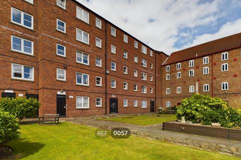 1 bedroom apartment to rent, High Street, HULL HU1