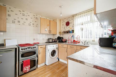 3 bedroom terraced house for sale, Stroud Crescent, Hull, HU7 4QW