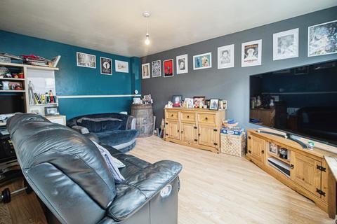 3 bedroom terraced house for sale, Stroud Crescent, Hull, HU7 4QW