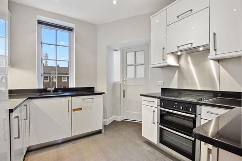 2 bedroom flat to rent, Westmoreland Street, Marylebone Village London W1