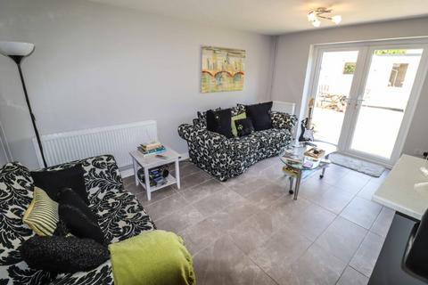 44 Fernhurst Close, Hayling Island, PO11 0DT