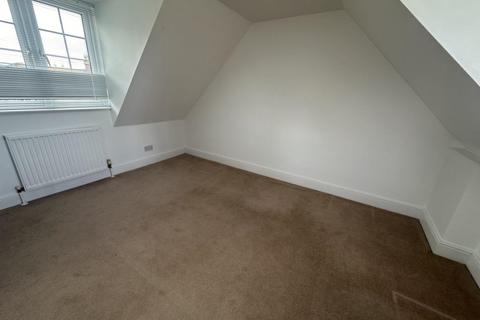 Studio to rent, Meads Road, Meads