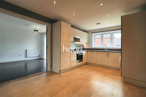 3 bedroom detached house to rent, Jupiter Close, Aylesbury