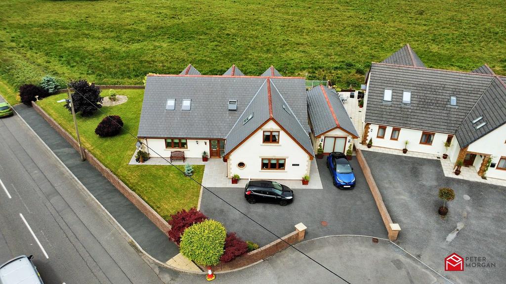 Penybanc, Rhigos, Aberdare, Rhondda... 5 bed detached bungalow for