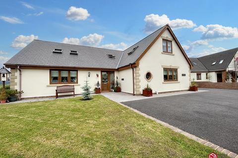 5 bedroom detached bungalow for sale, Pen-y-banc, Rhigos, Aberdare, Rhondda Cynon Taff. CF44 9YT