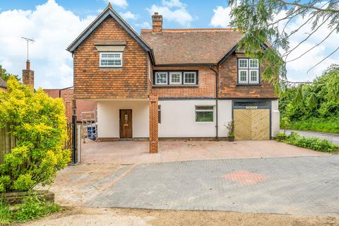4 bedroom detached house for sale, Grayswood Road, Haslemere, Surrey, GU27