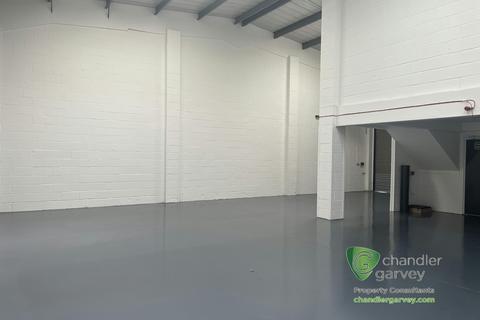 Industrial unit to rent, Southern Road, Aylesbury HP19