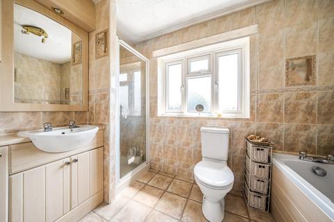 3 bedroom end of terrace house for sale, Sunbury-on-Thames,  Surrey,  TW16