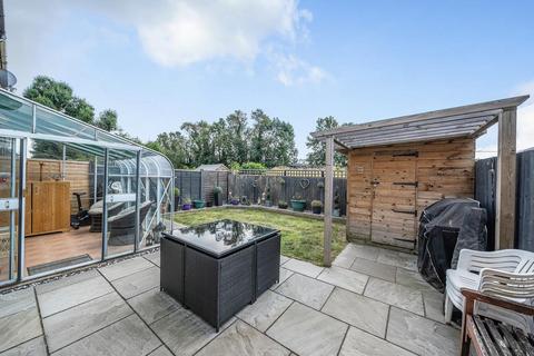 3 bedroom end of terrace house for sale, Sunbury-on-Thames,  Surrey,  TW16