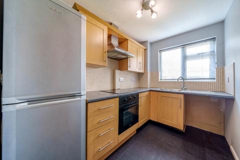 1 bedroom maisonette to rent, Strickland Way Orpington BR6