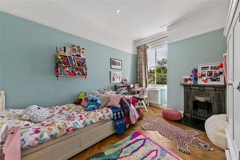 8 Lawn Crescent, Richmond, TW9 3NR