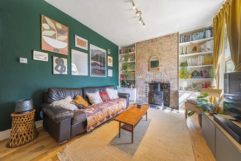 3 bedroom maisonette for sale, Wingford Road, Brixton