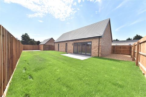 3 bedroom bungalow for sale, Turnpike Road, Red Lodge, Bury St. Edmunds, Suffolk, IP28