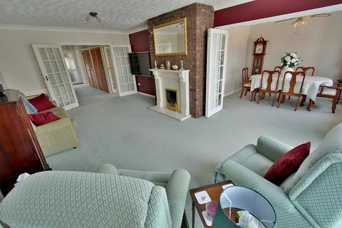 3 bedroom bungalow for sale, Ryan Close, Ferndown, BH22