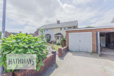 3 bedroom semi-detached house for sale, Caernarvon Crescent, Llanyravon, NP44