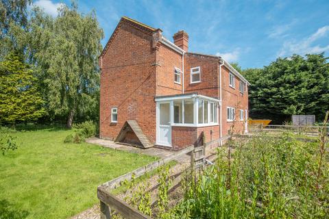 4 bedroom detached house to rent, High Green, Great Melton