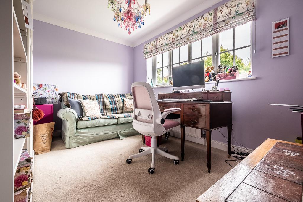 8 Roche Gardens - Web-32