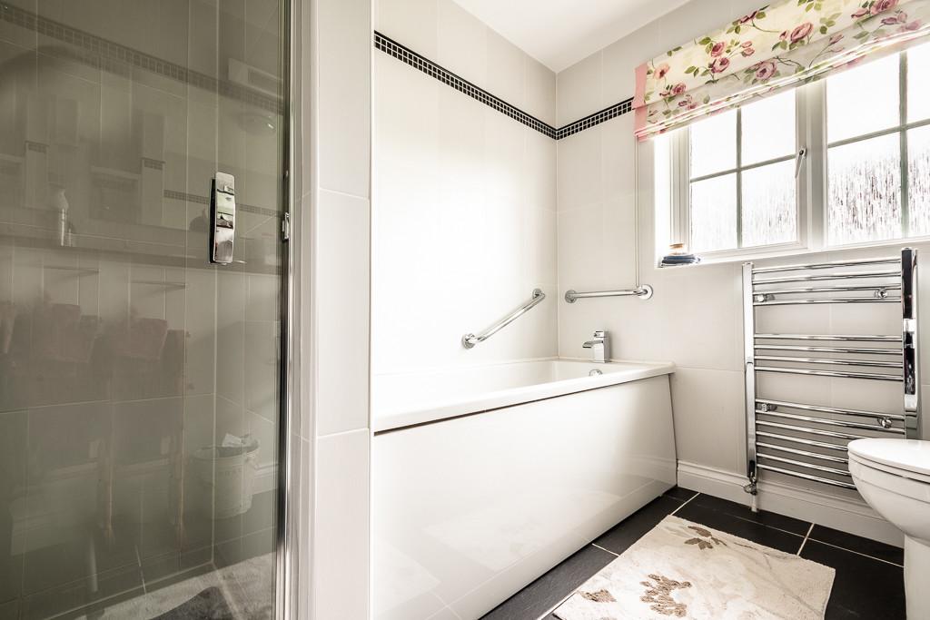 8 Roche Gardens - Web-35