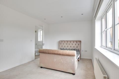 73 Baynard Avenue, Little Dunmow, Dunmow, CM6 3FD