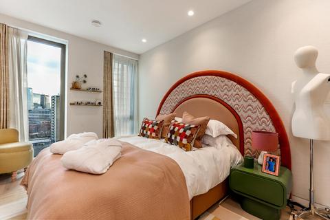 2 bedroom flat for sale, The Arc, City Road, London, EC1V