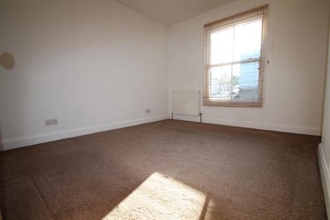 2 bedroom semi-detached house to rent, Moxon Street, Barnet, EN5