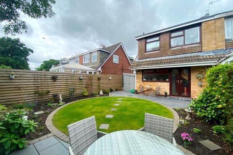 3 bedroom semi-detached house for sale, Neston Road, Bury BL8