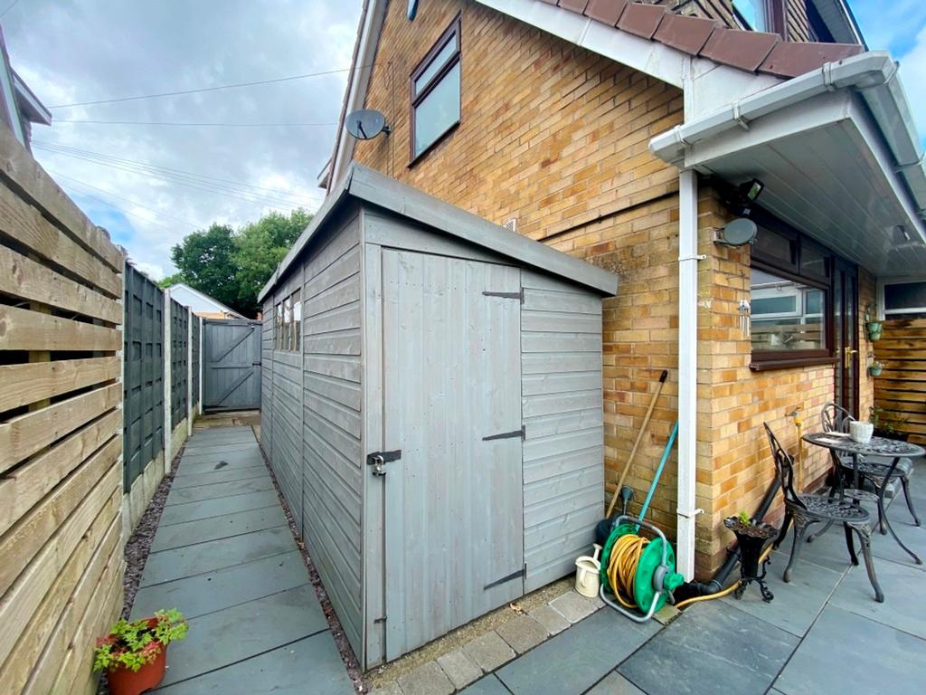 Shed