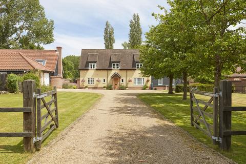 4 bedroom detached house for sale, Stoke Road, Sudbury CO10