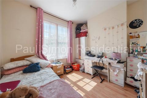 2 bedroom end of terrace house for sale, Darwin Road, Wood Green, London, N22