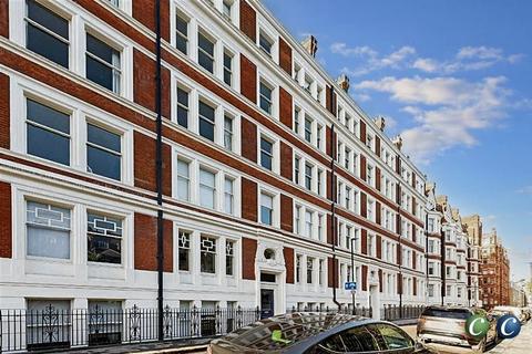 2 bedroom apartment for sale, Ridgmount Gardens, London, WC1E 7AT