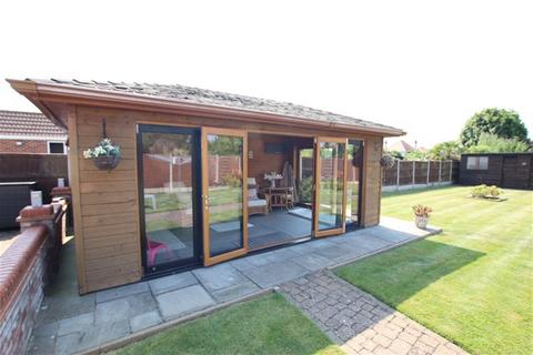 4 bedroom detached bungalow for sale, Arnold Road, Clacton on sea