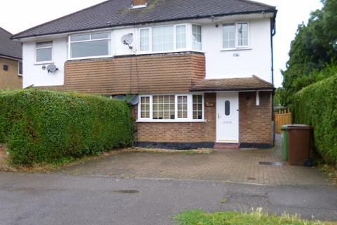 2 bedroom maisonette to rent, Park Avenue Maisonettes, Bushey, WD23