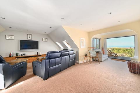 27 Coast Drive, Greatstone, New Romney, TN28 8NX