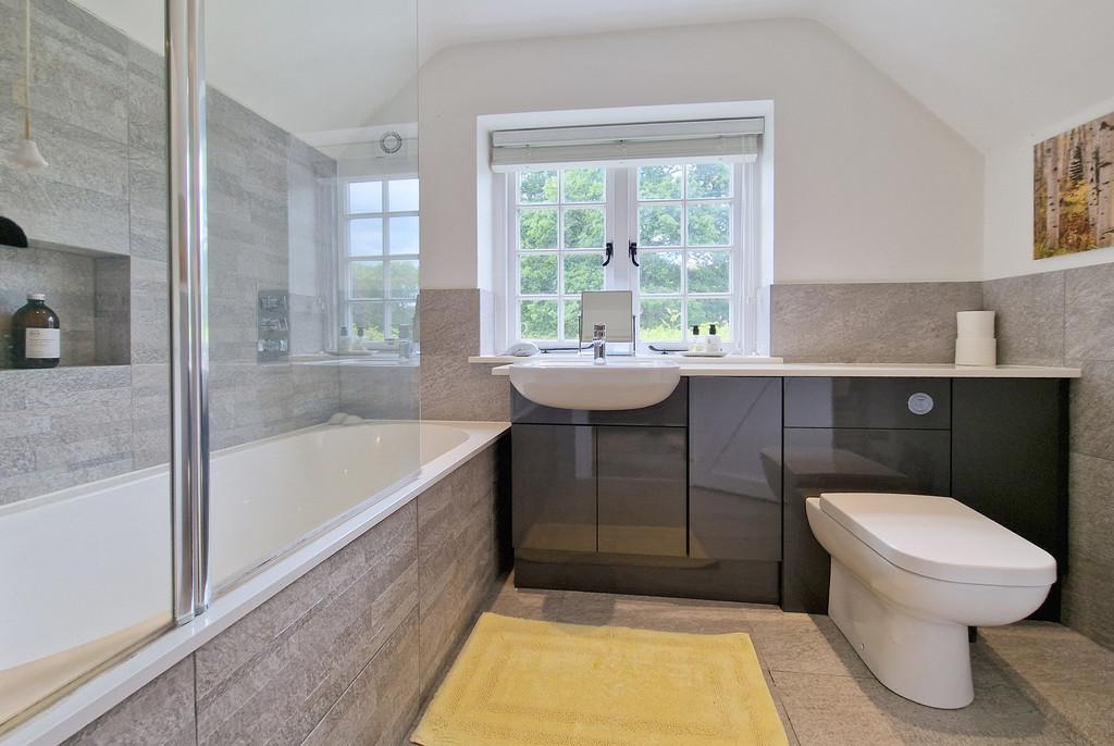 Crooked Cottage Bathroom