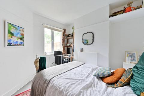 1 bedroom flat to rent, Kimble Road, Colliers Wood, London, SW19