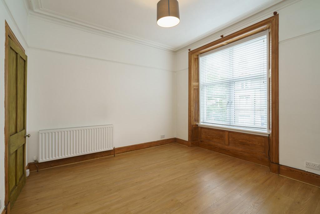 5. Living room angle 3