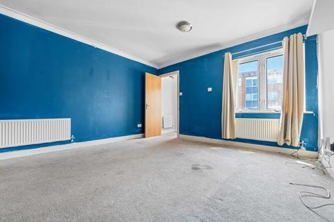 2 bedroom end of terrace house for sale, Grangemoor Court, Cardiff