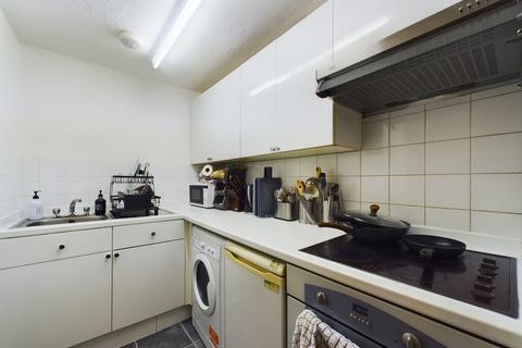 2 bedroom flat to rent, Citadel Road, Plymouth PL1